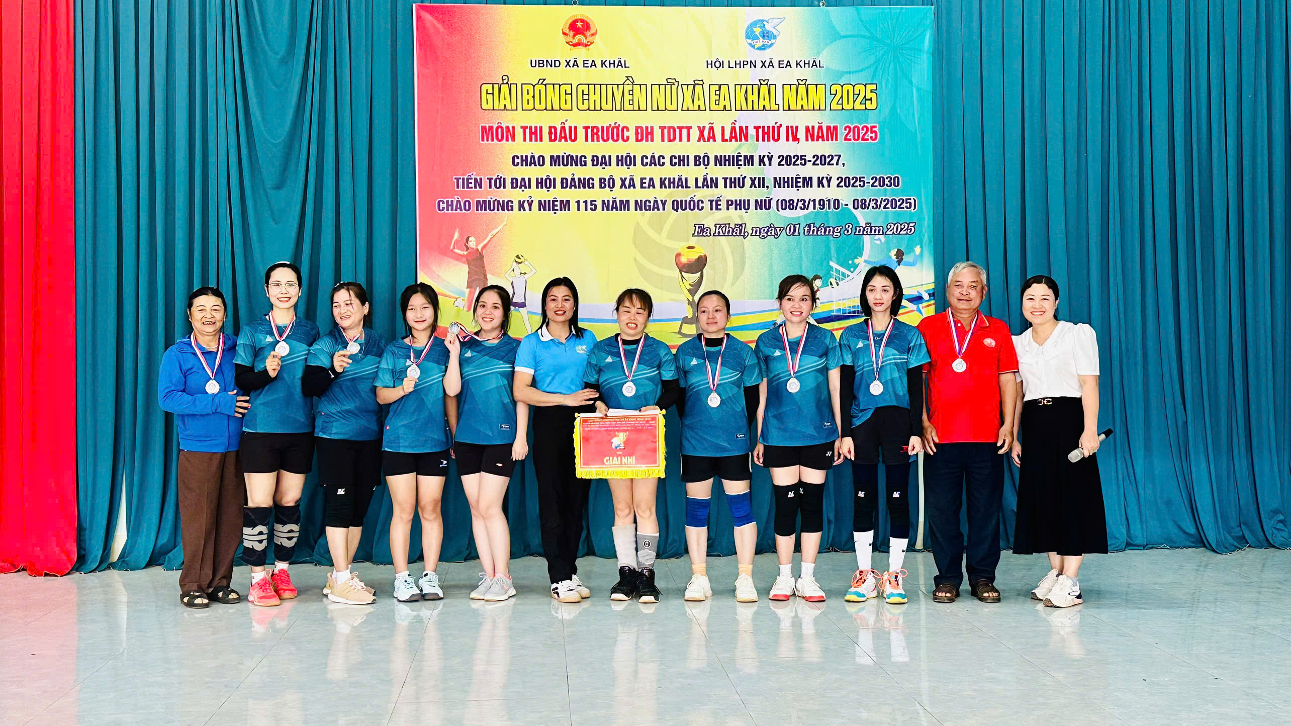 BÓNG CHUYỀN 4